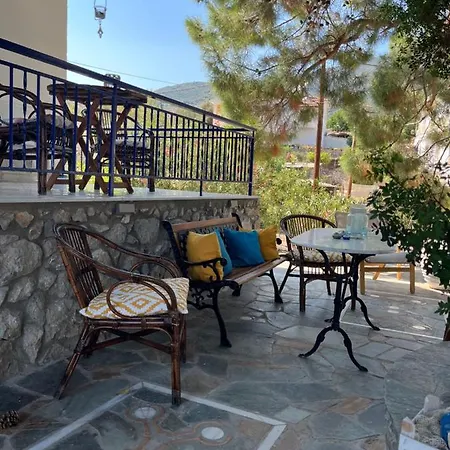 بيت ضيافة Aerides Méthana