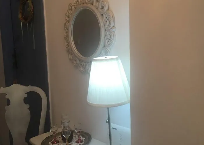 Konukevi Aerides Méthana